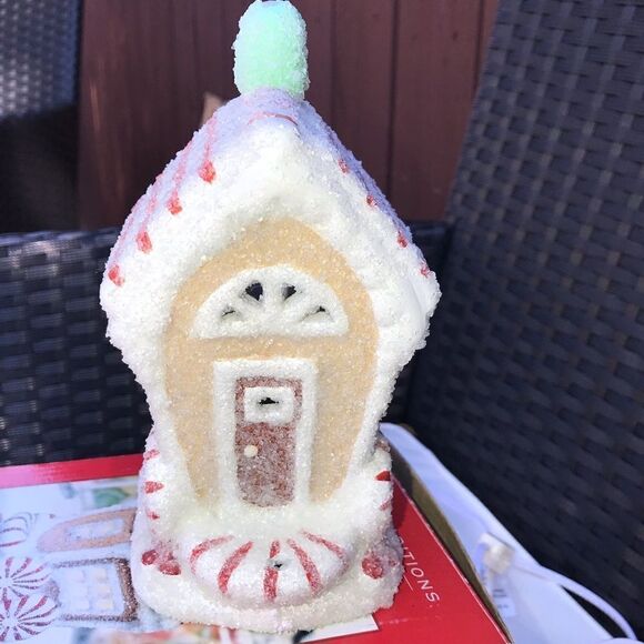 Department 56 simple tradition Sweet Treats Express Candy Cane Car - Picture 4 of 10